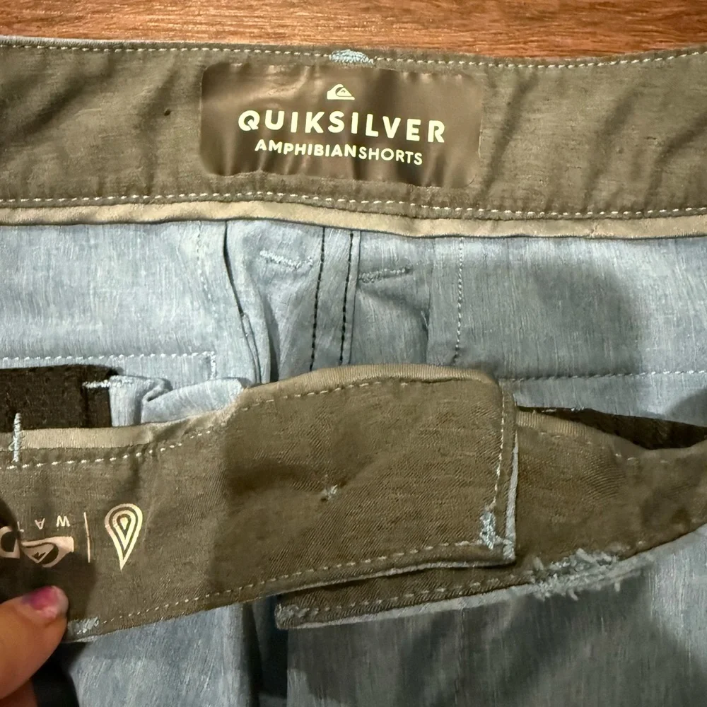 Quiksilver Boys size 25/10 Blue Amphibian Shorts - Picture 5 of 7